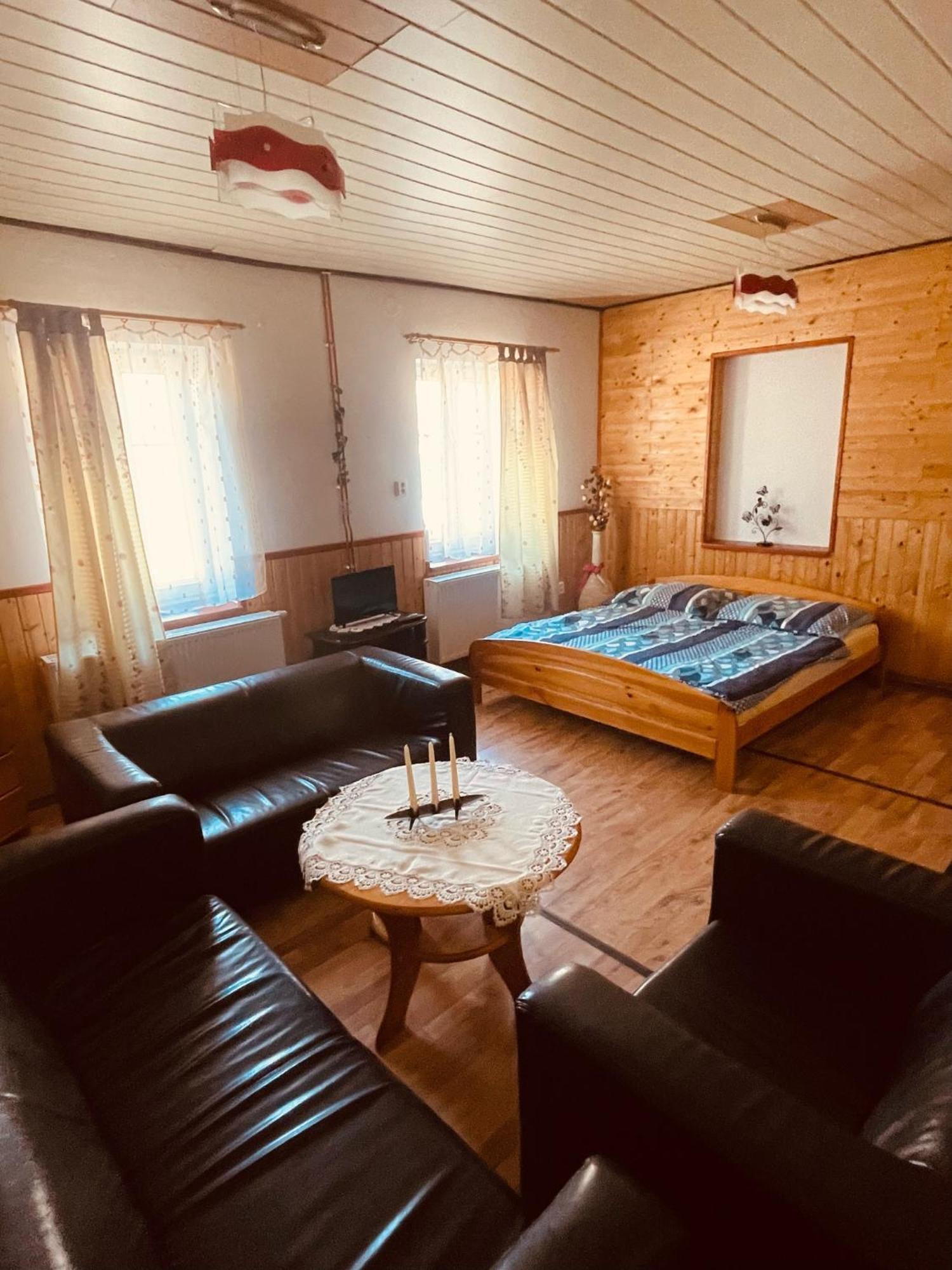 Pension Peklo Trutnov Exterior photo